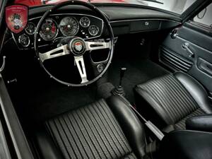 Image 21/94 of Glas 1700 GT (1966)