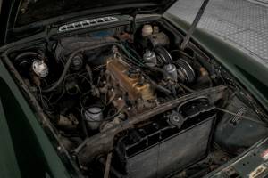 Image 17/50 of MG MGB GT (1973)
