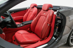 Immagine 6/21 di Mercedes-Benz SL 65 AMG (2005)