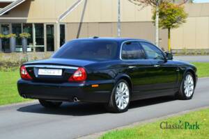 Immagine 5/50 di Jaguar XJ 2.7 D (2008)