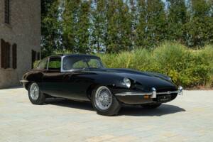 Obraz 2/50 pojazdu Jaguar E-Type (1968)
