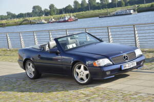 Image 15/16 of Mercedes-Benz SL 320 (1995)