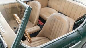 Image 22/27 of Austin-Healey 3000 Mk II (BN7) (1961)