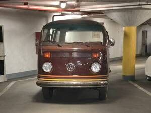 Image 4/8 de Volkswagen T2b Champagne Edition (1978)
