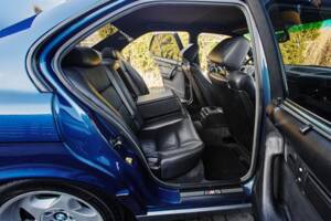 Bild 12/18 von BMW M5 (1992)