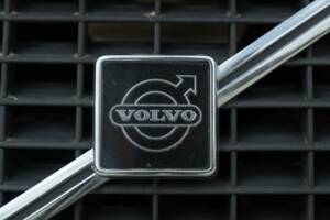 Bild 19/50 von Volvo 244 GL D (1982)