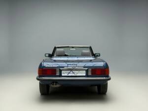 Image 8/23 of Mercedes-Benz 380 SL (1984)