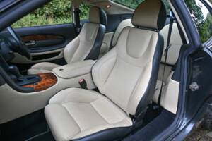 Image 41/50 de Aston Martin DB 7 Vantage (2002)