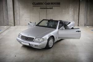 Immagine 18/95 di Mercedes-Benz SL 600 (1998)