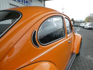 Image 18/29 of Volkswagen Beetle 1302 (1972)