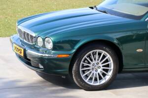 Imagen 32/50 de Jaguar XJ 8 4.2 (2006)