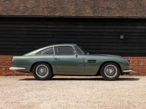 Image 2/42 de Aston Martin DB 4 GT (1959)