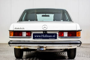 Bild 12/46 von Mercedes-Benz 240 D (1982)