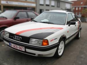 Bild 1/8 von Audi 80 - 1.8E (1987)