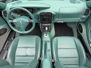 Image 10/23 de Porsche 911 Carrera (2002)