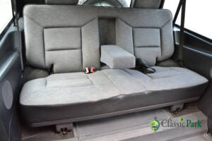 Immagine 19/49 di Mercedes-Benz 230 GE (SWB) (1993)