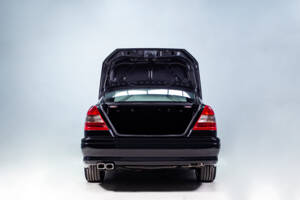 Immagine 28/29 di Mercedes-Benz C 36 AMG (1994)