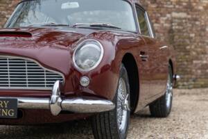 Image 32/50 de Aston Martin DB 5 Vantage (1965)