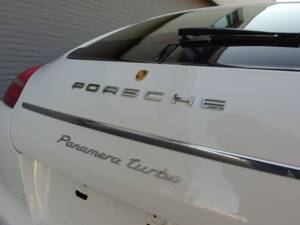Bild 17/99 von Porsche Panamera Turbo (2009)