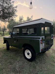 Afbeelding 6/24 van Land Rover 88 (1972)