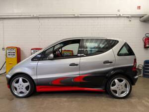 Image 1/21 of Mercedes-Benz A 160 "F1 Häkkinen Edition" (1998)