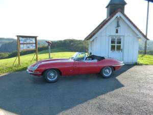 Imagen 8/21 de Jaguar E-Type 4.2 (1967)