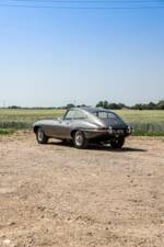 Image 11/44 de Jaguar Type E 4.2 (1964)