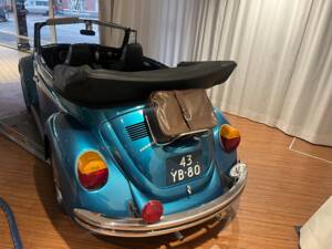 Image 22/68 de Volkswagen Coccinelle 1302 LS (1972)