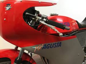 Imagen 9/16 de MV Agusta 350 S Ipotesi (1975)