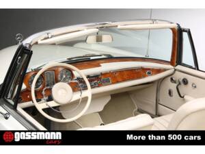 Image 13/15 de Mercedes-Benz 300 SE (1967)