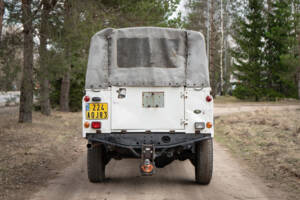 Bild 4/98 von Land Rover Defender 110 Td5 (1999)