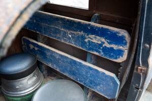 Image 98/134 of Ford V8 (1937)