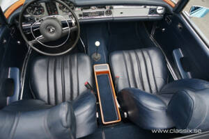Image 15/18 de Mercedes-Benz 280 SL (1969)