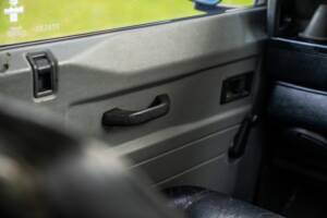 Bild 28/50 von Land Rover Defender 90 &quot;50th Anniversary&quot; (1999)