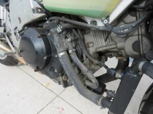 Bild 14/32 von Suzuki TL 1000R (1999)