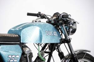 Image 9/50 of Ducati 750 GT (1972)