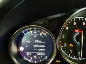 Image 14/18 of Mitsuoka Himiko (2020)