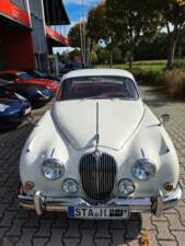 Image 4/27 of Jaguar Mk II 3.4 (1967)