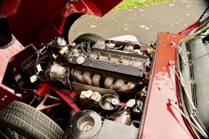 Image 33/50 of Jaguar E-Type (1969)