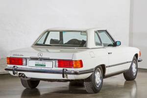 Image 18/30 of Mercedes-Benz 350 SL (1972)