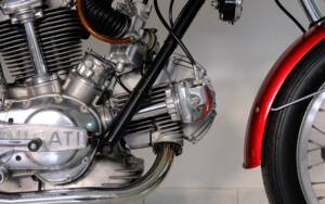 Immagine 8/96 di Ducati 750 GT (1974)