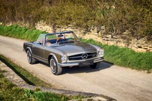 Image 3/31 of Mercedes-Benz 280 SL (1969)