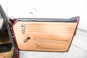 Image 33/50 of Triumph TR 6 PI (1969)