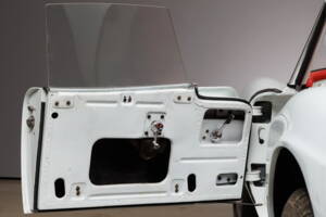 Image 18/50 of BMW 507 (1957)