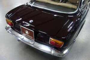 Bild 27/60 von Alfa Romeo Giulia GT 1300 Junior (1975)