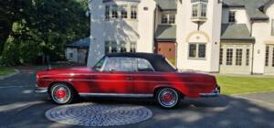 Image 32/44 of Mercedes-Benz 220 SE b (1962)