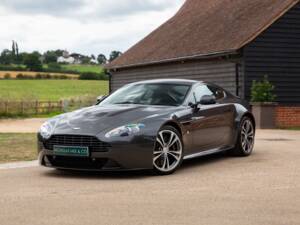 Bild 1/79 von Aston Martin V12 Vantage (2011)