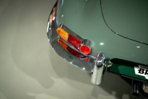 Image 28/50 of Jaguar E-Type 4.2 (1966)