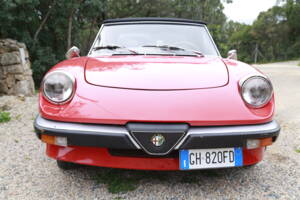 Image 32/87 of Alfa Romeo Spider Veloce (1984)