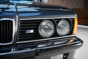 Bild 35/40 von BMW M 635 CSi (1984)